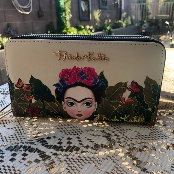 frida kahlo wallet